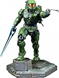 Halo Infinite PVC Statue Master Chief & Grappleshot 26 cm